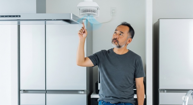 換気扇をつけっぱなしにすると湿度が上がる?