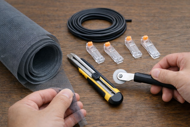 100均の道具でもできる網戸の張り替え準備