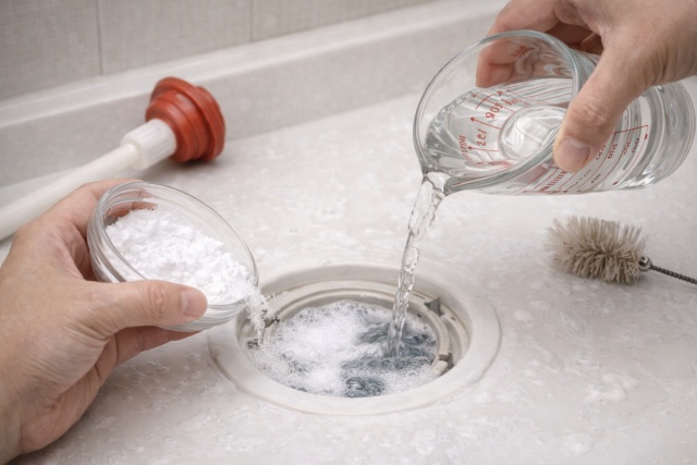 液体パイプクリーナーを併用した配管の維持管理術