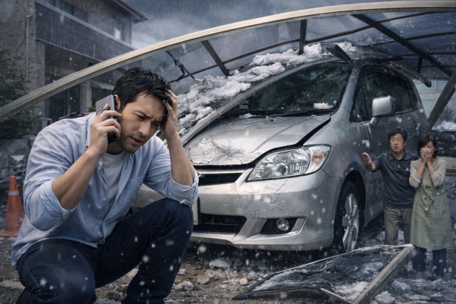 台風や積雪による損壊と近隣への落雪トラブル