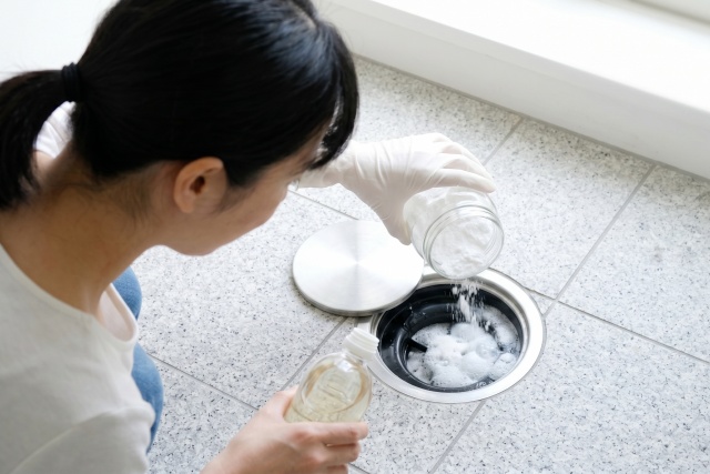 重曹とクエン酸を使った排水口の清掃術